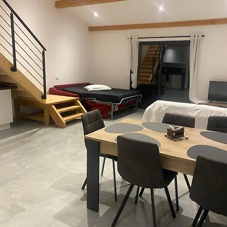 T3 Apartment *